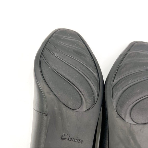 Clarks Size 7.5 Juliet Monte‎ Black Leather Patent Cap Toe Low Heels Pumps Shoes - Picture 10 of 14